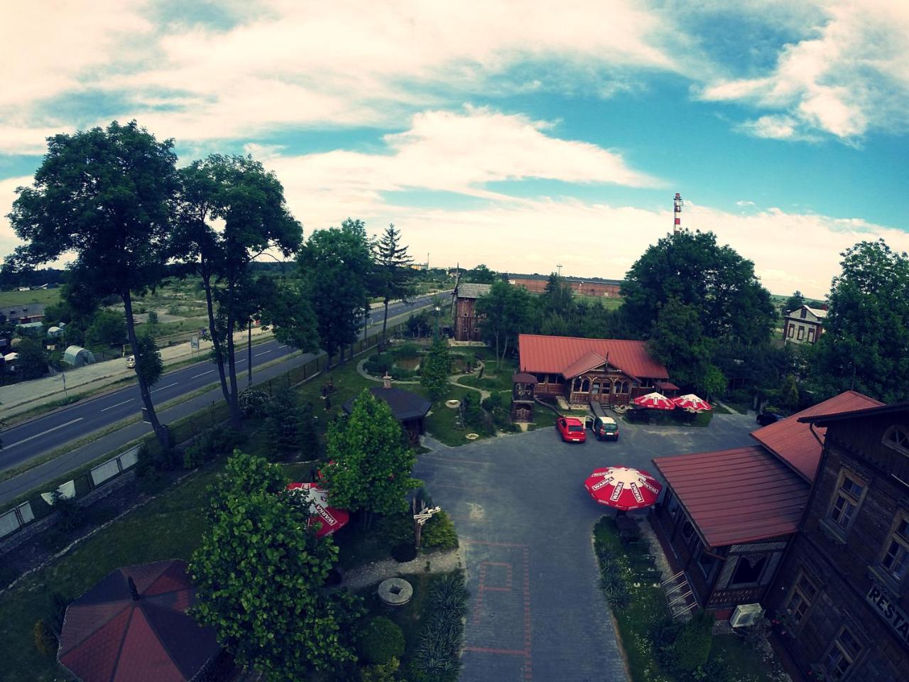 Noclegi Przy Restauracji Klemens Szczebrzeszyn Exterior foto